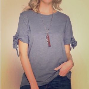 💛Short Sleeve Top with Sleeve Ties